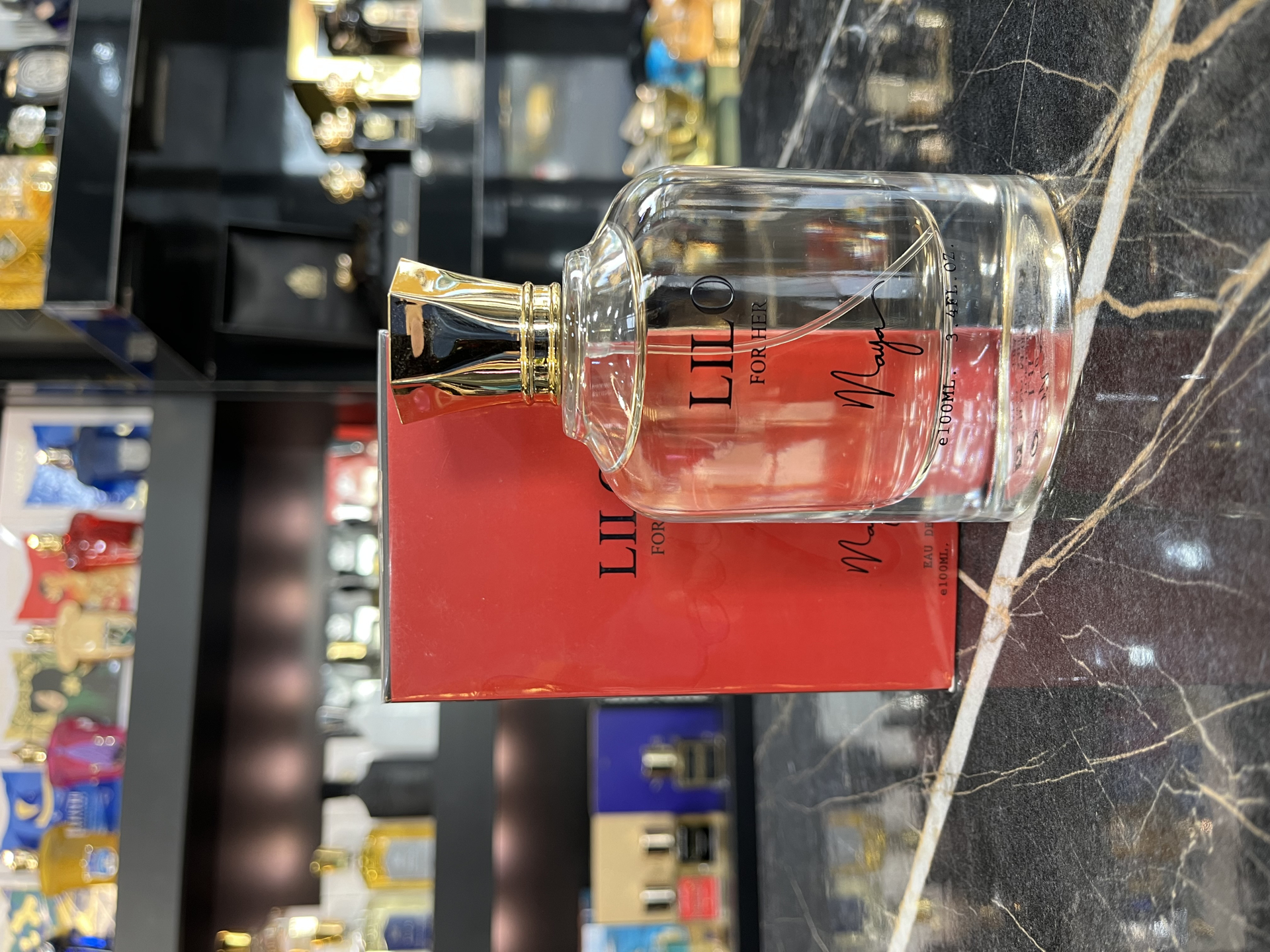 تصویر از عطر ادکلن مایا مدل لیلو Maya lilo عطری است زنانه و جذاب.